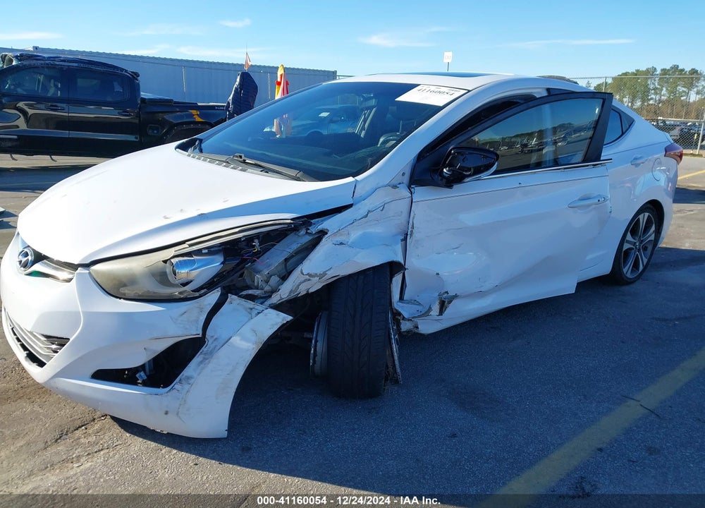 2015 HYUNDAI ELANTRA VIN: KMHDH4AH9FU371659