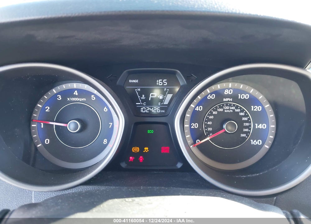 2015 HYUNDAI ELANTRA VIN: KMHDH4AH9FU371659