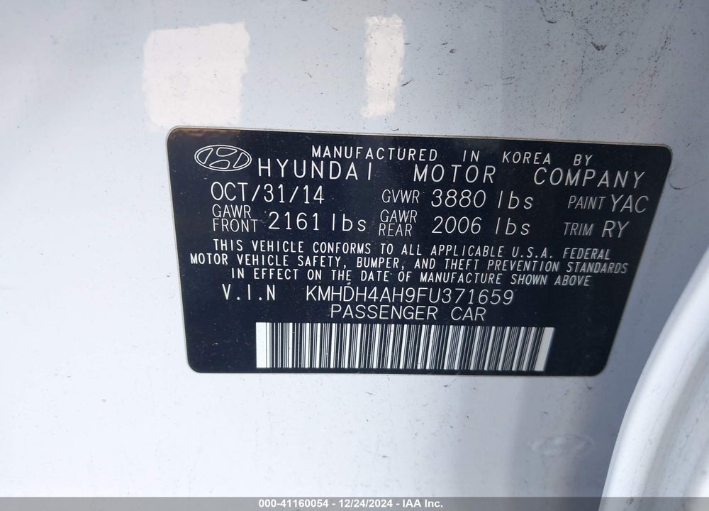 2015 HYUNDAI ELANTRA VIN: KMHDH4AH9FU371659