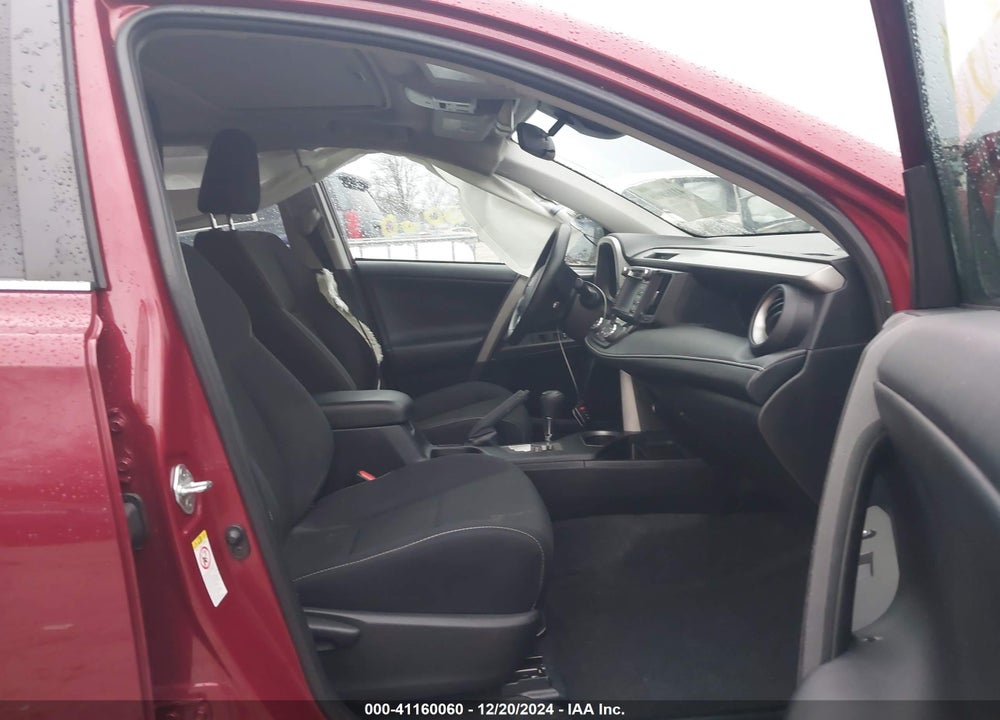 2018 TOYOTA RAV4 ADVENTURE/XLE VIN: 2T3WFREV9JW433640