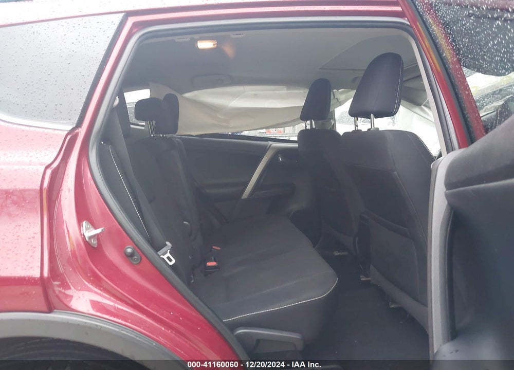 2018 TOYOTA RAV4 ADVENTURE/XLE VIN: 2T3WFREV9JW433640
