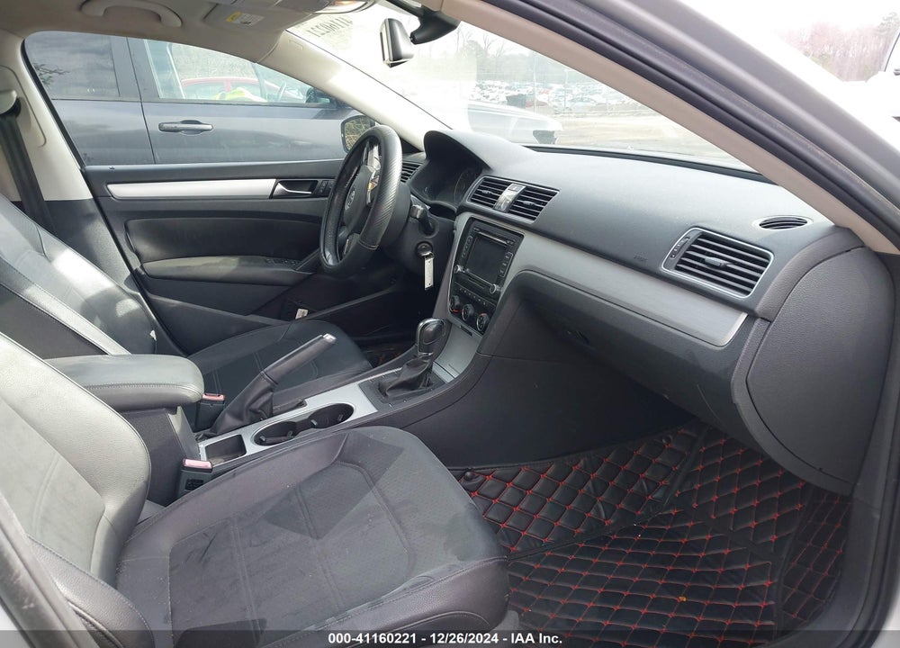 2013 VOLKSWAGEN PASSAT 2.5L SE VIN: 1VWBH7A32DC102632