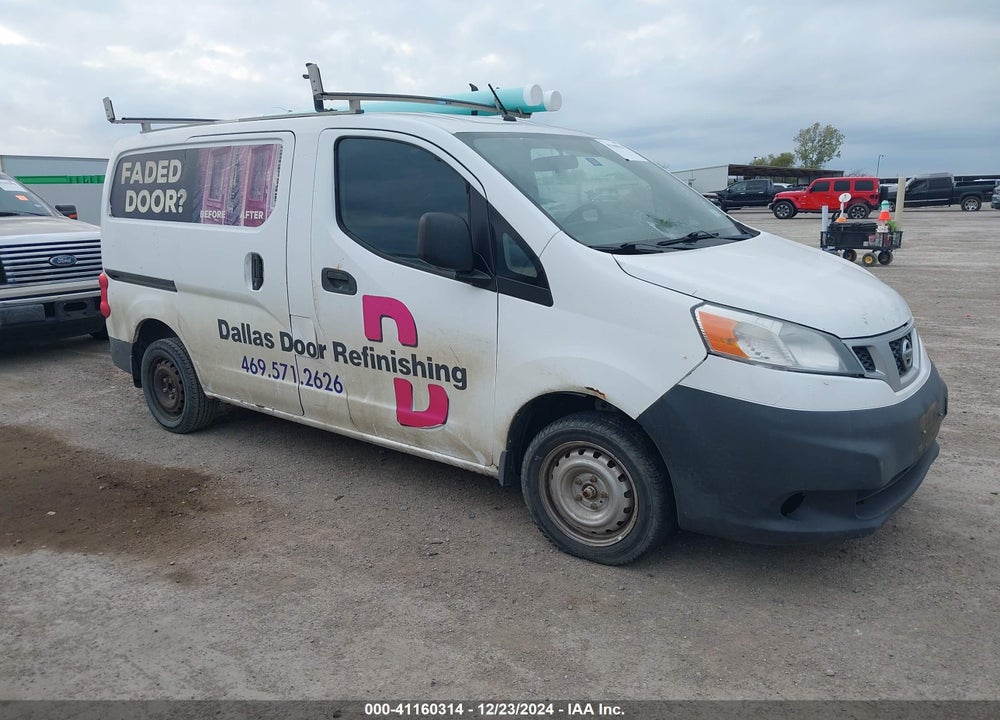 2015 NISSAN NV200 SV VIN: 3N6CM0KN3FK719770