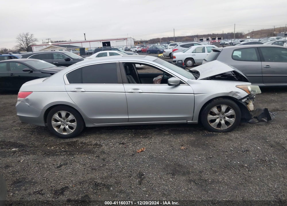 2008 HONDA ACCORD VIN: 1HGCP26888A160670