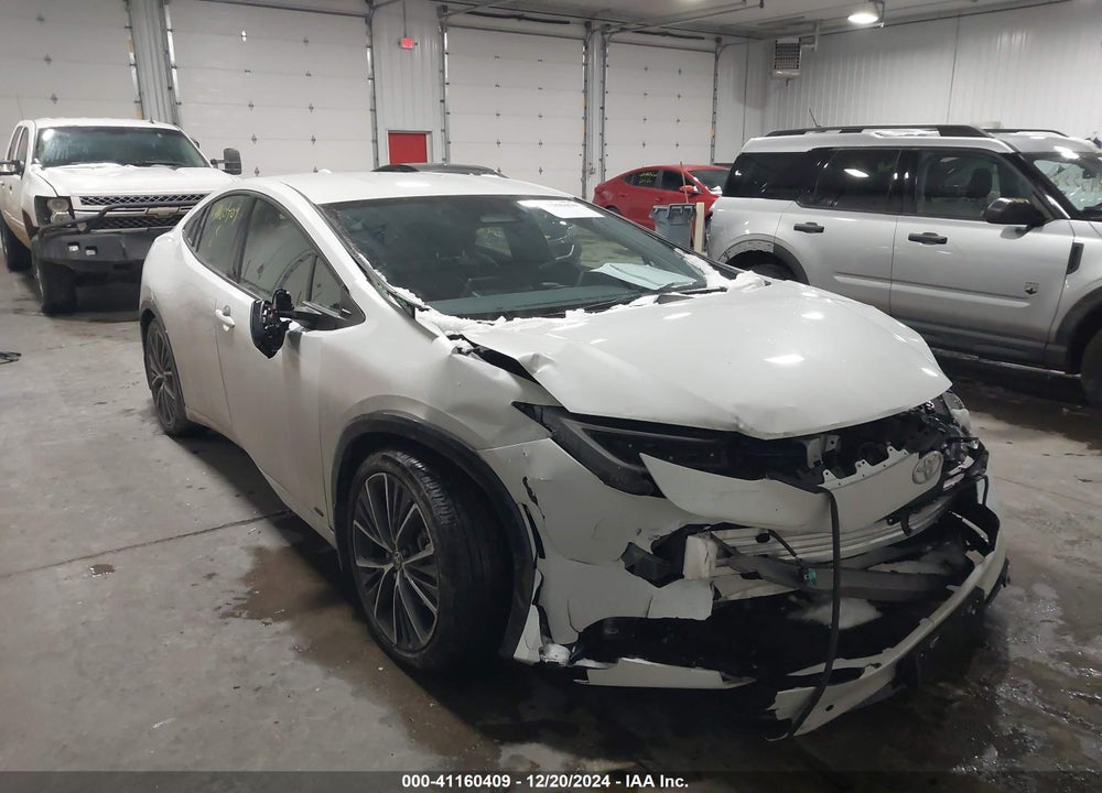 2024 TOYOTA PRIUS VIN: JTDADABUXR3017902