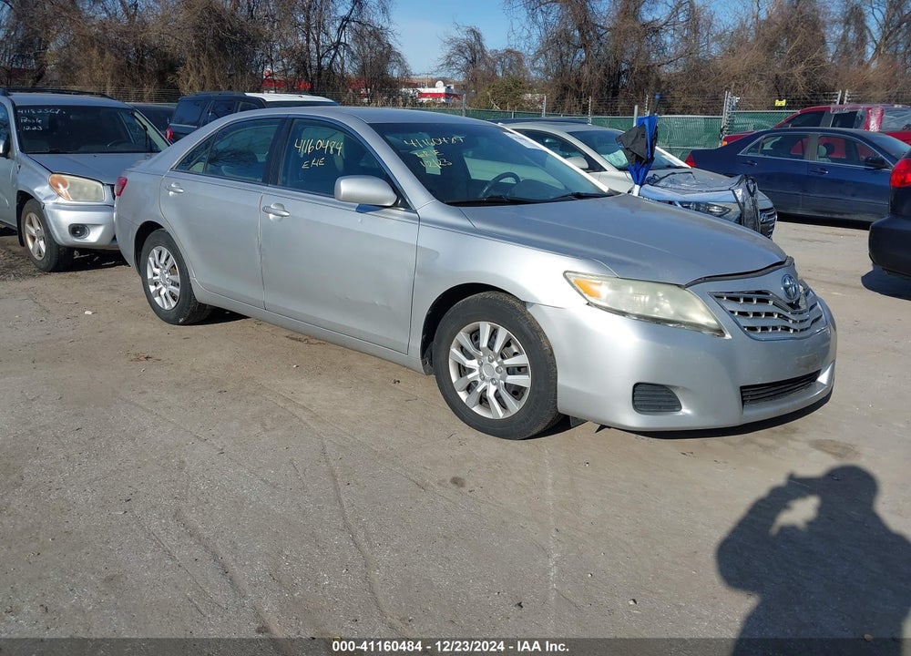 2011 TOYOTA CAMRY LE VIN: 4T1BF3EK5BU124811