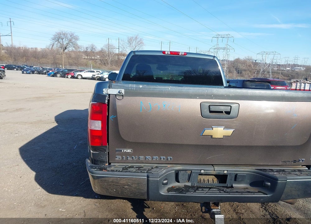 2011 CHEVROLET SILVERADO 1500 LT VIN: 1GCRKSE37BZ106539