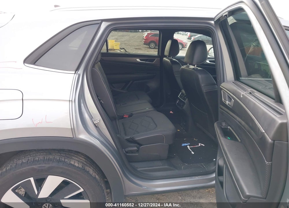 2024 VOLKSWAGEN ATLAS CROSS SPORT 2.0T SE W/TECHNOLOGY VIN: 1V2WE2CA3RC202868