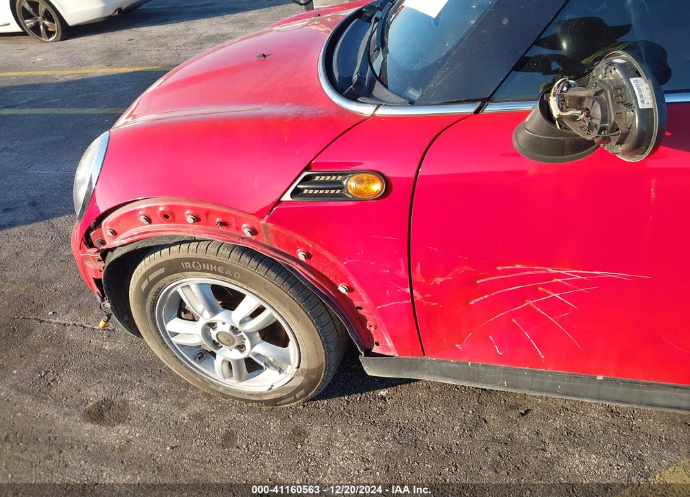2013 MINI HARDTOP VIN: WMWSU3C50DT685818