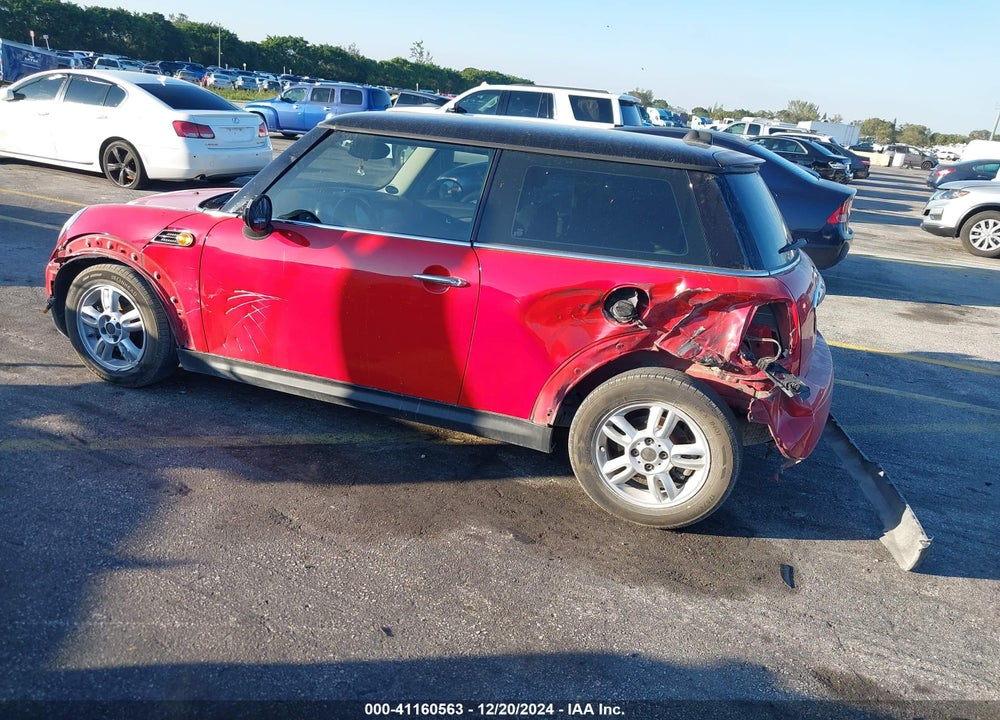 2013 MINI HARDTOP VIN: WMWSU3C50DT685818