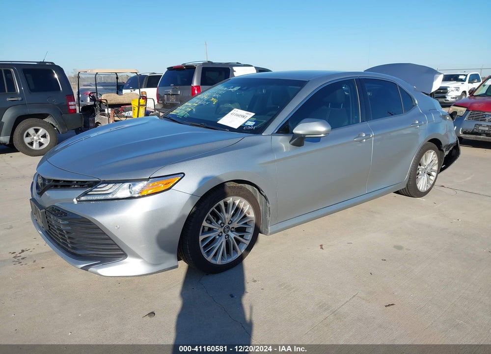 2018 TOYOTA CAMRY XLE VIN: 4T1B11HK5JU060301
