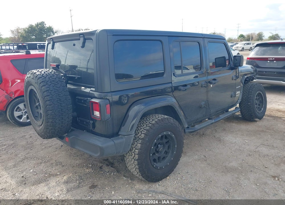 2020 JEEP WRANGLER UNLIMITED SAHARA 4X4 VIN: 1C4HJXEN4LW127736