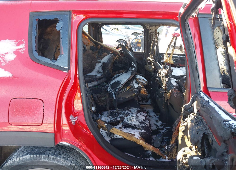 2016 JEEP RENEGADE VIN: ZACCJBBT7GPC77701