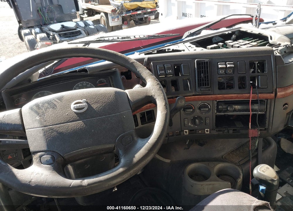 2007 VOLVO VHD VIN: 4V5KC9GH37N445149