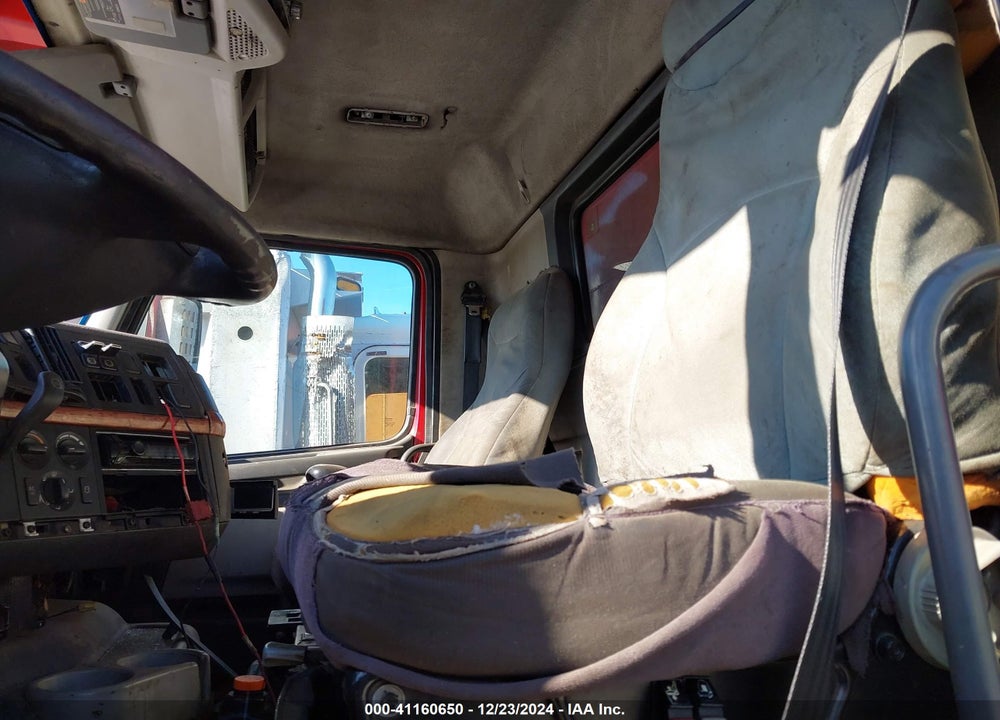 2007 VOLVO VHD VIN: 4V5KC9GH37N445149