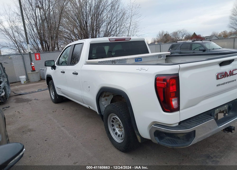 2021 GMC SIERRA 1500 4WD DOUBLE CAB STANDARD BOX VIN: 1GTR9AEF9MZ300203