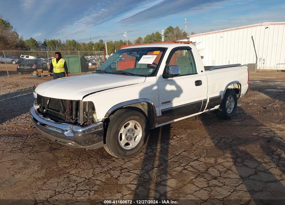 2000 CHEVROLET SILVERADO 1500 LS VIN: 1GCEC14V5YZ190300