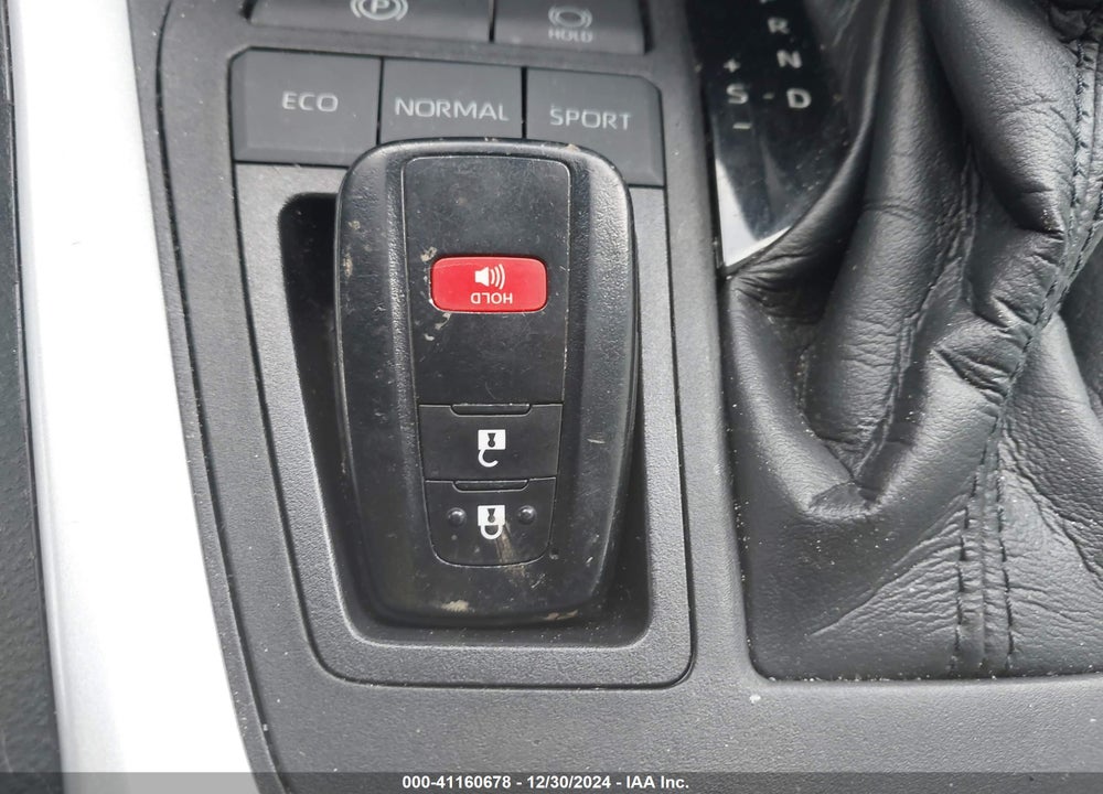 2021 TOYOTA RAV4 XLE VIN: 2T3W1RFV7MC152701