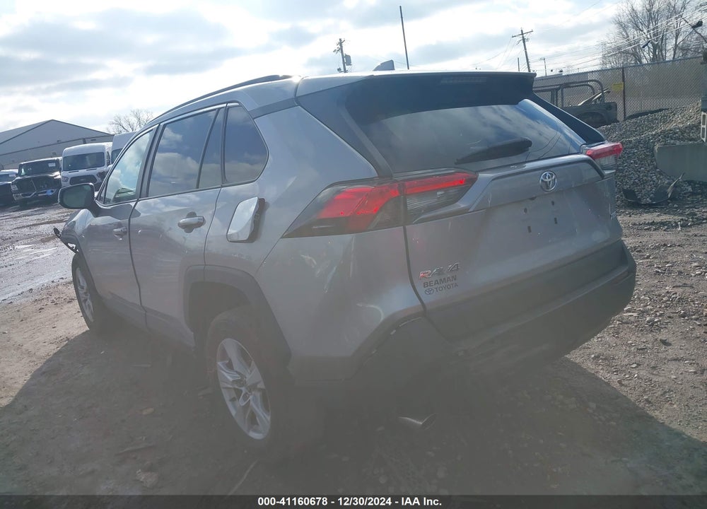 2021 TOYOTA RAV4 XLE VIN: 2T3W1RFV7MC152701