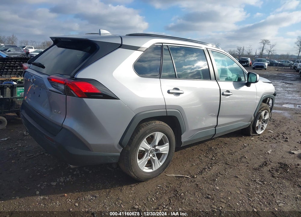 2021 TOYOTA RAV4 XLE VIN: 2T3W1RFV7MC152701