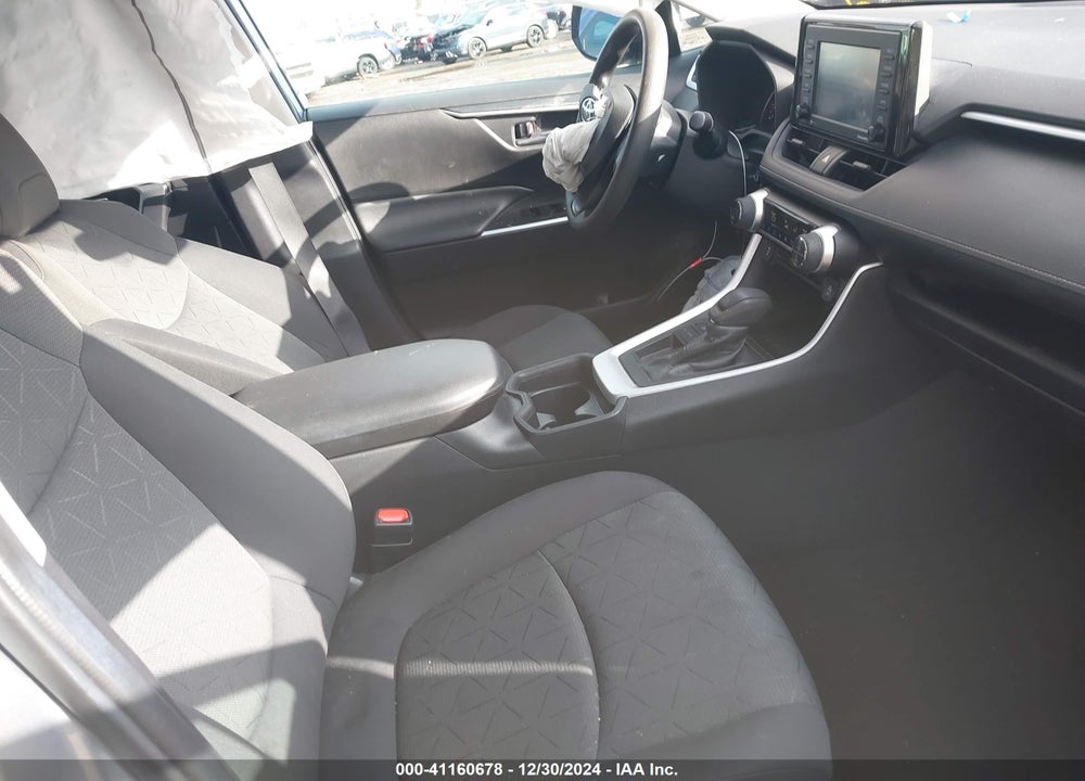 2021 TOYOTA RAV4 XLE VIN: 2T3W1RFV7MC152701