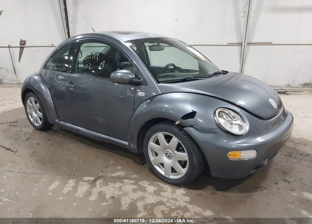 2002 VOLKSWAGEN NEW BEETLE GLX VIN: 3VWDD21C22M461160