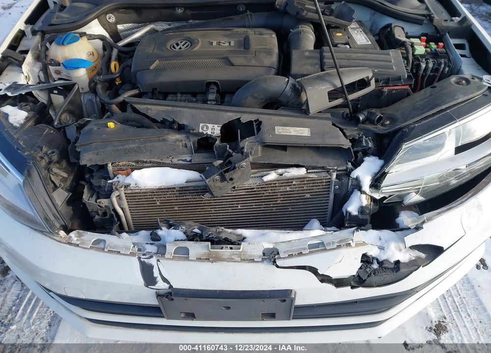 2015 VOLKSWAGEN JETTA 1.8T SE VIN: 3VWD17AJ8FM401085