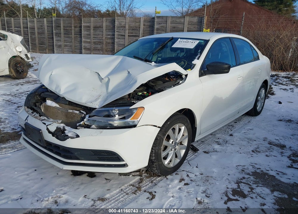 2015 VOLKSWAGEN JETTA 1.8T SE VIN: 3VWD17AJ8FM401085