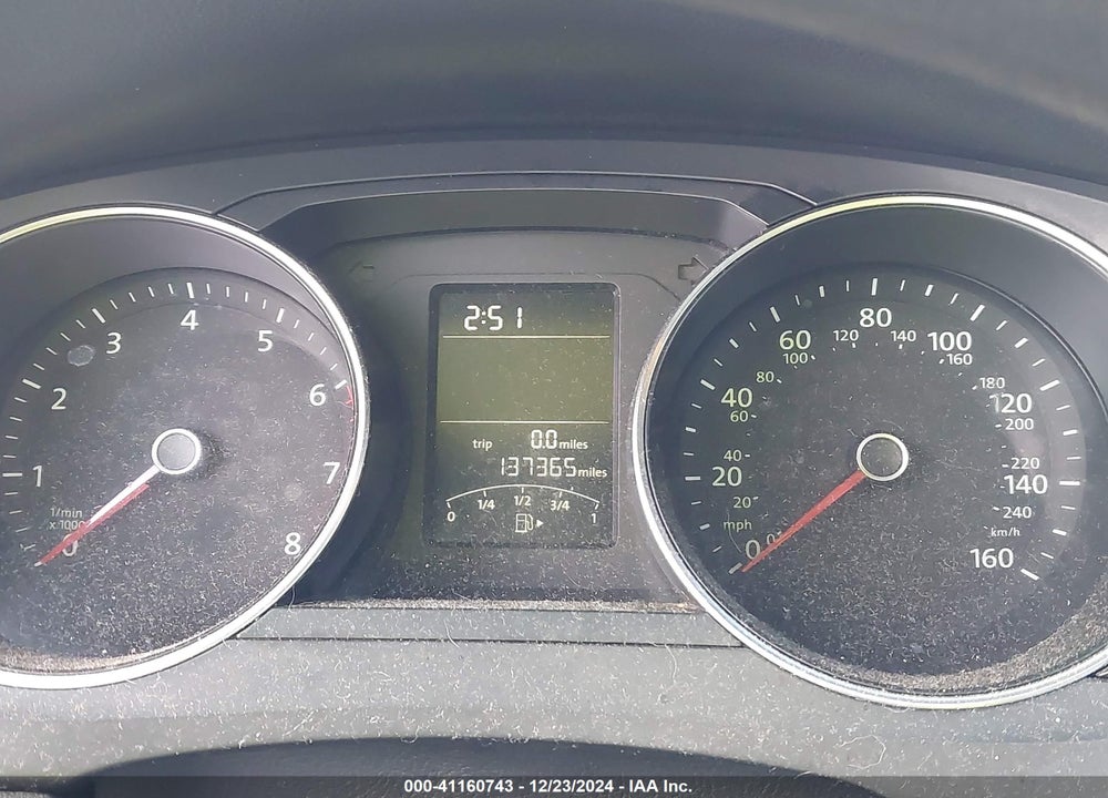 2015 VOLKSWAGEN JETTA 1.8T SE VIN: 3VWD17AJ8FM401085