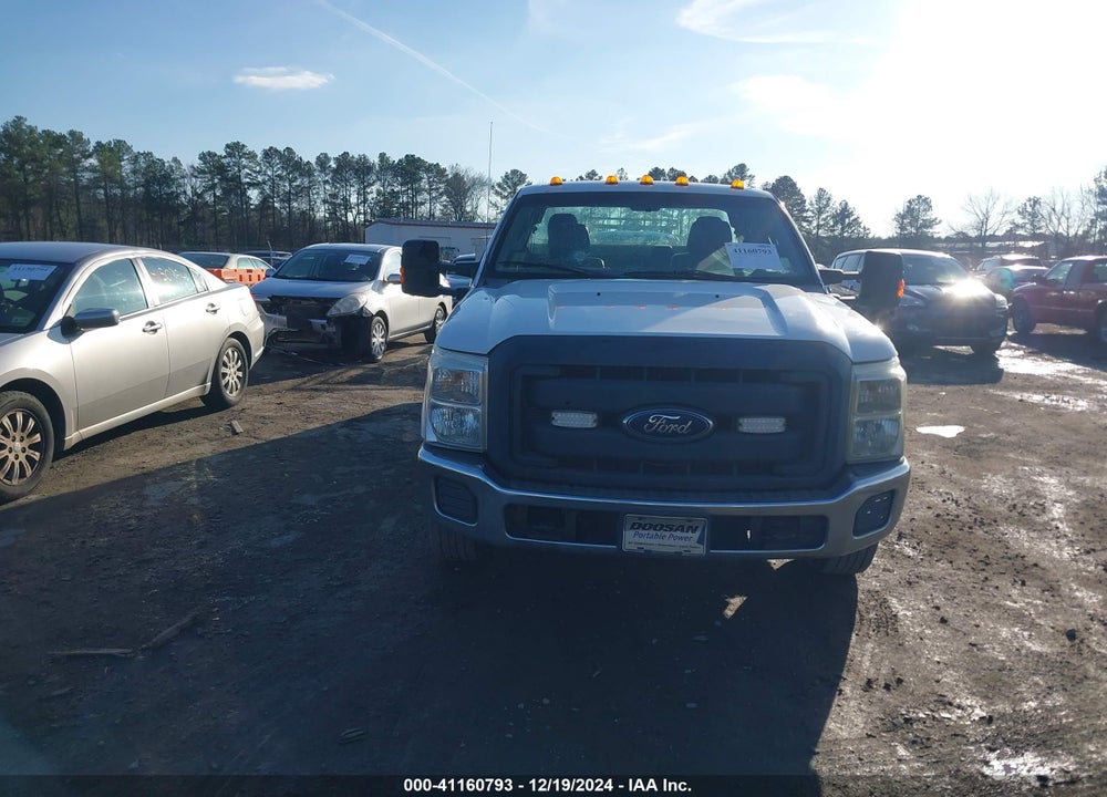 2013 FORD F-350 CHASSIS XL VIN: 1FD8X3G68DEB78222