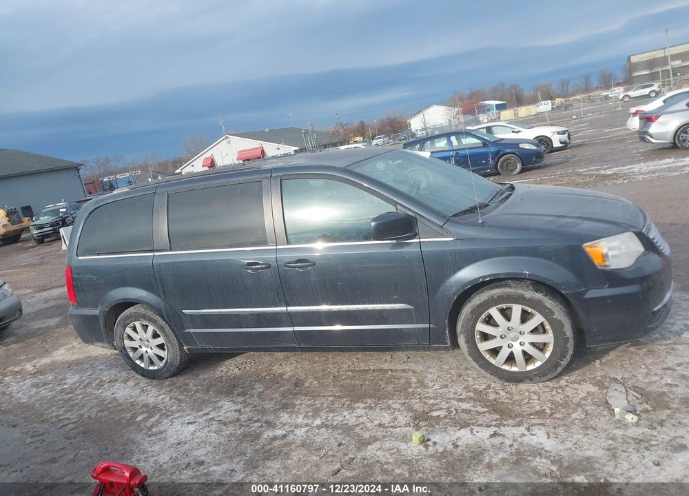 2014 CHRYSLER TOWN & COUNTRY VIN: 2C4RC1BG4ER198545