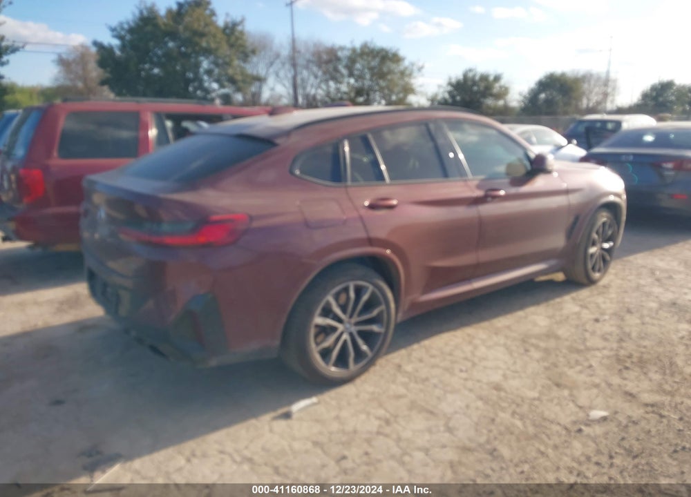 2022 BMW X4 VIN: 5UX33DT02N9K32561