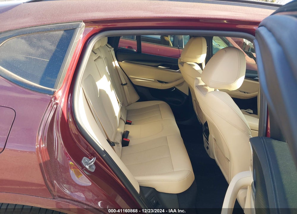 2022 BMW X4 VIN: 5UX33DT02N9K32561