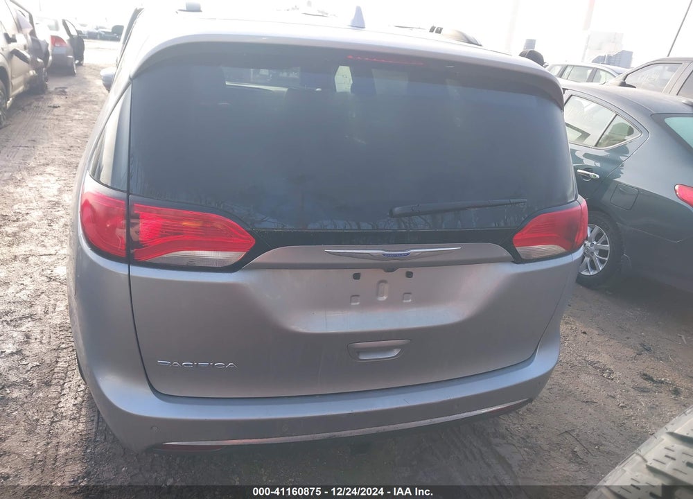 2018 CHRYSLER PACIFICA VIN: 2C4RC1BG6JR217736