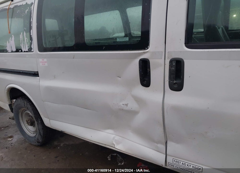 2000 CHEVROLET EXPRESS VIN: 1GCHG35R7Y1144190