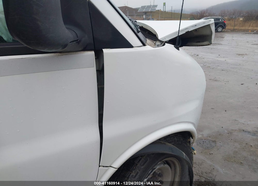2000 CHEVROLET EXPRESS VIN: 1GCHG35R7Y1144190