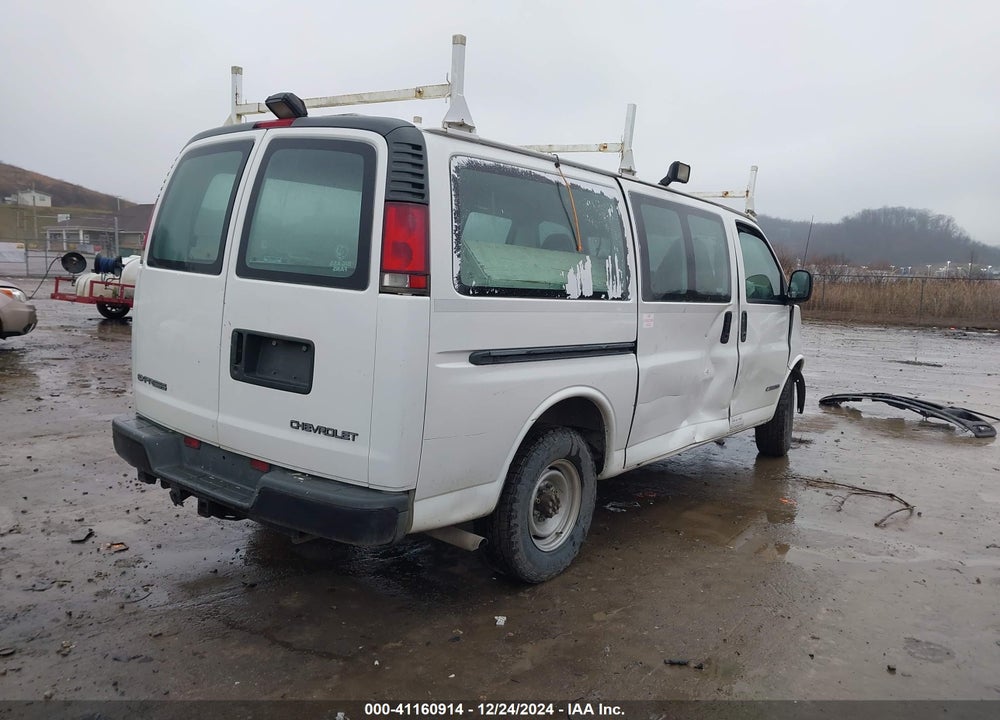 2000 CHEVROLET EXPRESS VIN: 1GCHG35R7Y1144190