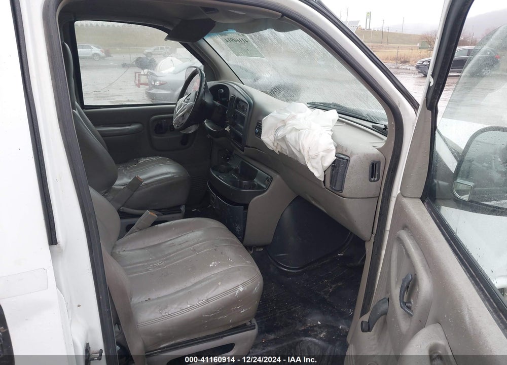 2000 CHEVROLET EXPRESS VIN: 1GCHG35R7Y1144190