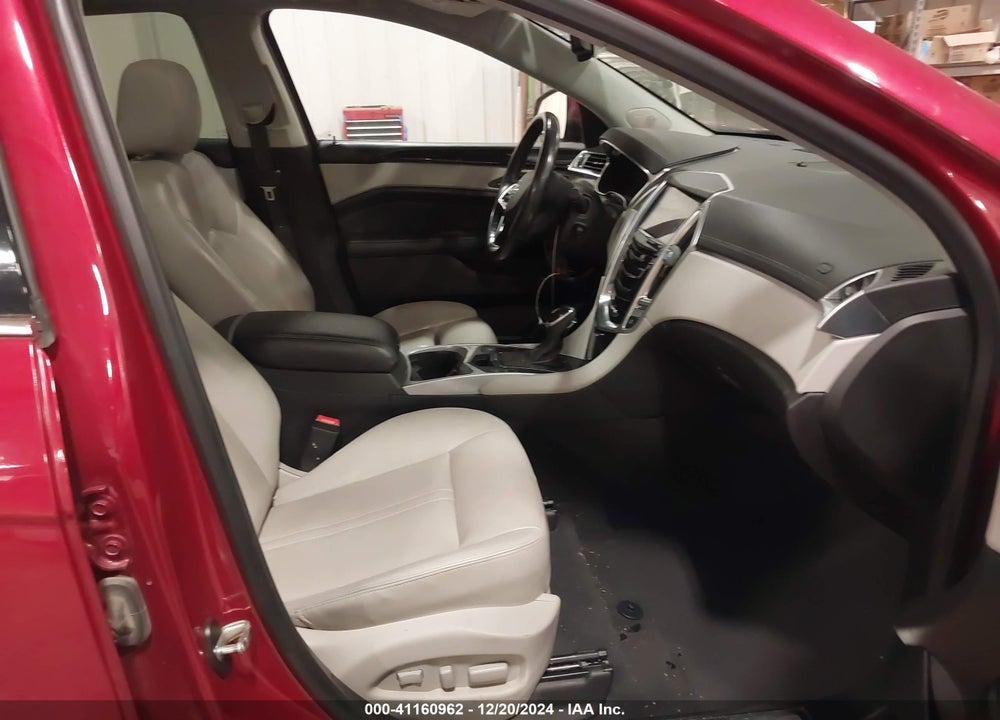 2014 CADILLAC SRX LUXURY COLLECTION VIN: 3GYFNEE30ES543578
