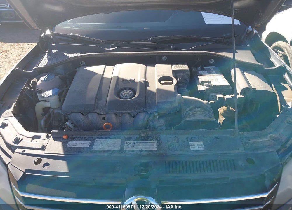 2013 VOLKSWAGEN PASSAT 2.5L S VIN: 1VWAH7A35DC092805