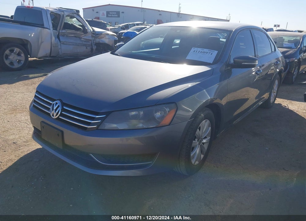 2013 VOLKSWAGEN PASSAT 2.5L S VIN: 1VWAH7A35DC092805