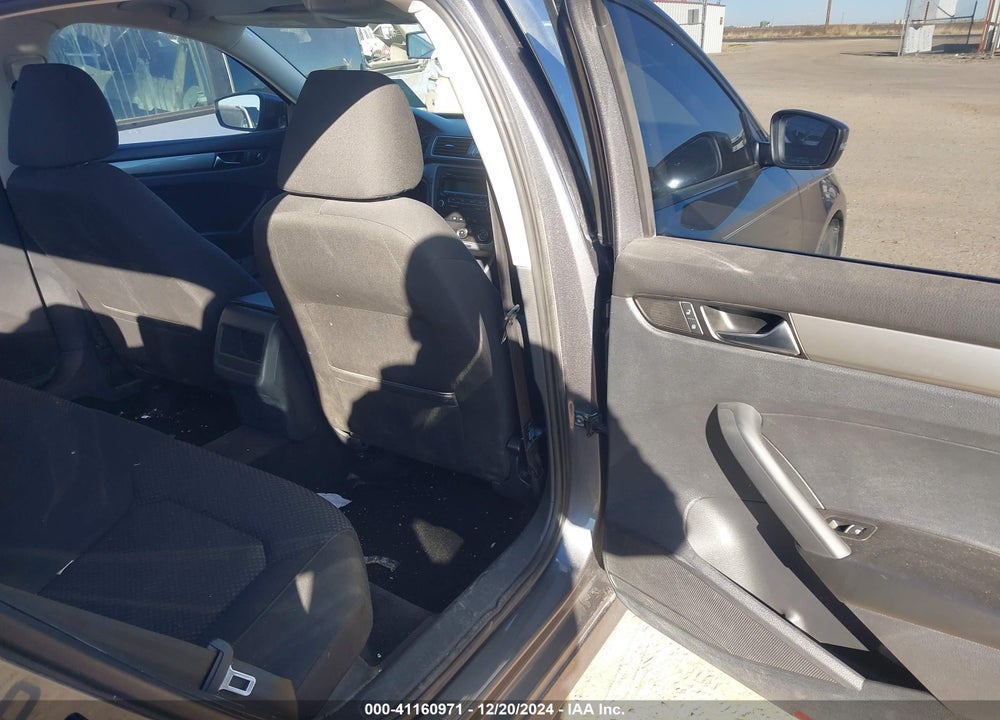 2013 VOLKSWAGEN PASSAT 2.5L S VIN: 1VWAH7A35DC092805