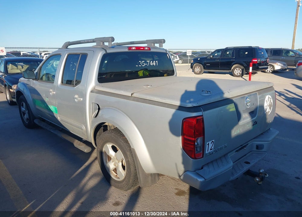 2005 NISSAN FRONTIER LE VIN: 1N6AD07U45C434815