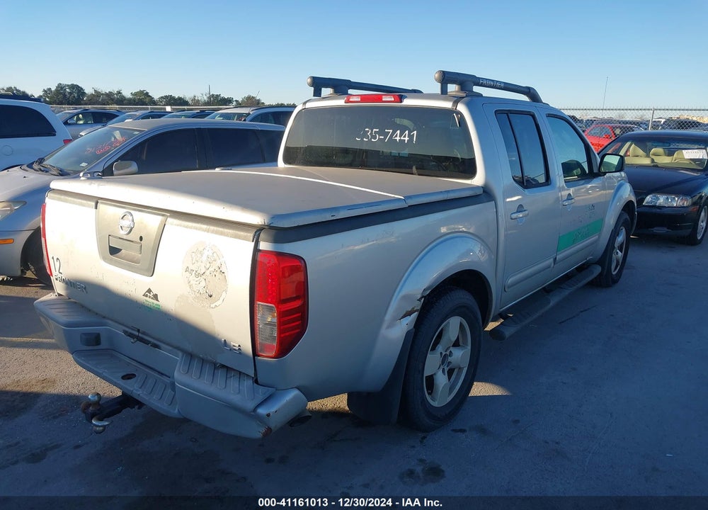 2005 NISSAN FRONTIER LE VIN: 1N6AD07U45C434815