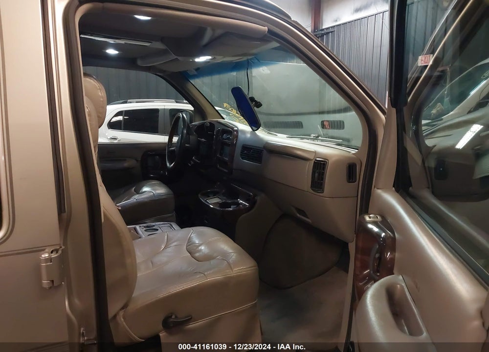 2000 GMC SAVANA RV VIN: 1GDFG15R1Y1224110