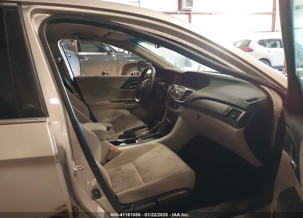2013 HONDA ACCORD VIN: 1HGCR2F38DA122848