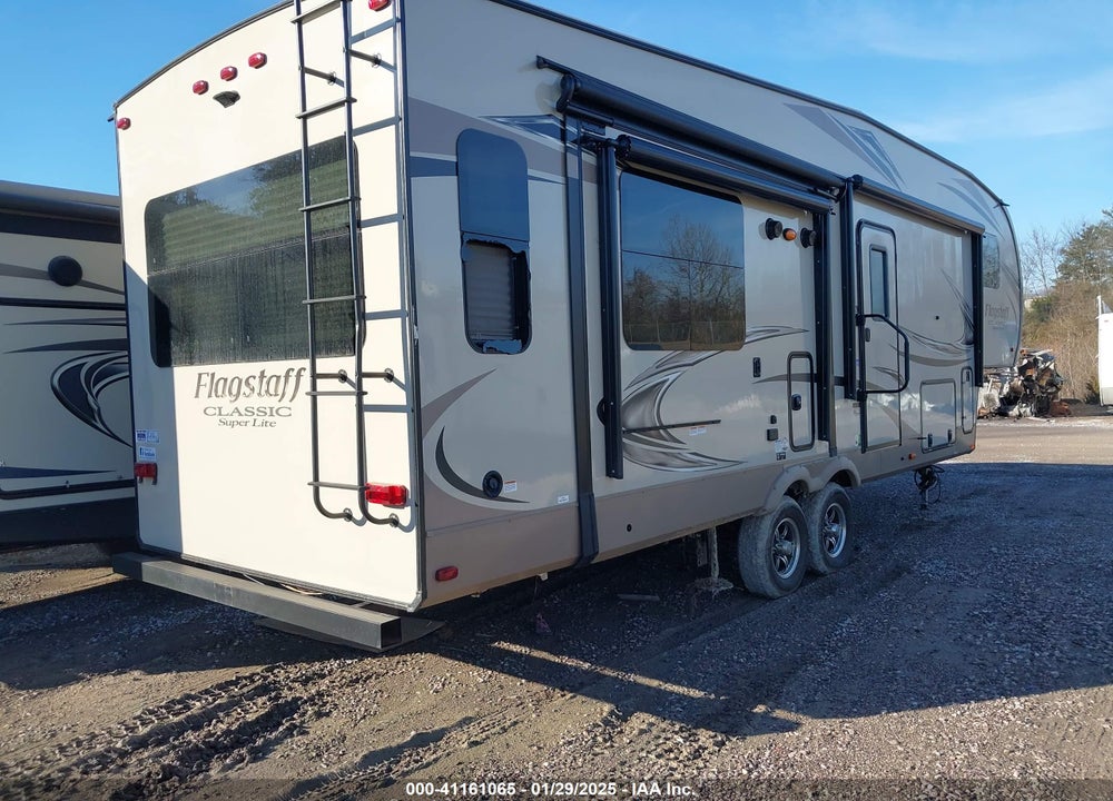2018 FLAGSTAFF TRAVEL TRLR VIN: 4X4FFLD27J1880447