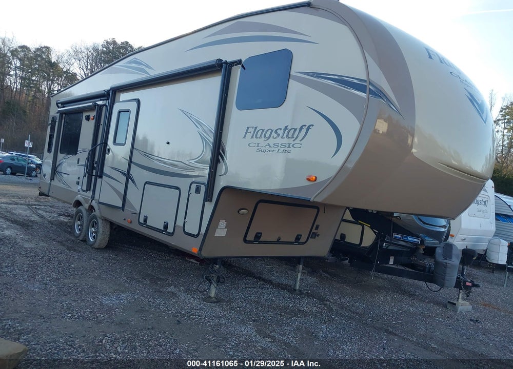 2018 FLAGSTAFF TRAVEL TRLR VIN: 4X4FFLD27J1880447