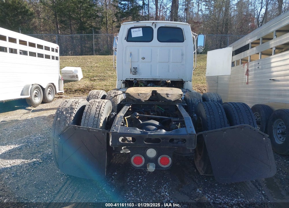 2007 STERLING TRUCK AT 9500 VIN: 2FWJA3CV47AW81417
