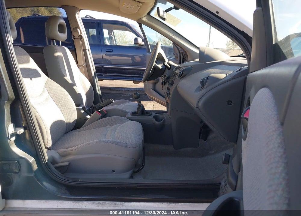 2005 SATURN ION 1 VIN: 1G8AF52FX5Z122847